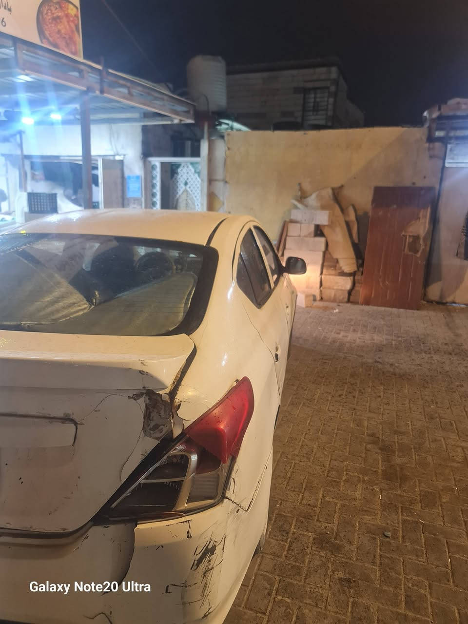 (ادوات)  (ادوات)  (ادوات)
السلام عليكم 
عمي ابو النيس للبيع السياره ادوات سياره مال كراب كشرتهة مو كلش نضيفه مثل ماموضح بالصور بيهة صبغ ومعجون وتصليحات بكل مكان حته اكون واضح السياره كير ومكينه نعمه من الله تبريد ماكو مايشتغل السياره بيهة نواقص بسيطه مديل 2013 بيهة رقم بصره وسنويه  كامله السياره حلوة مال واحد يكضي مشاويره يروح ويرجع لشغله  (السعر 25 )وبيهة مجال للشراي  مراوس ماراوس  
مكاني  بلبصره الحيانيه اذا من غير محافظه لاتخابرني 
***********
