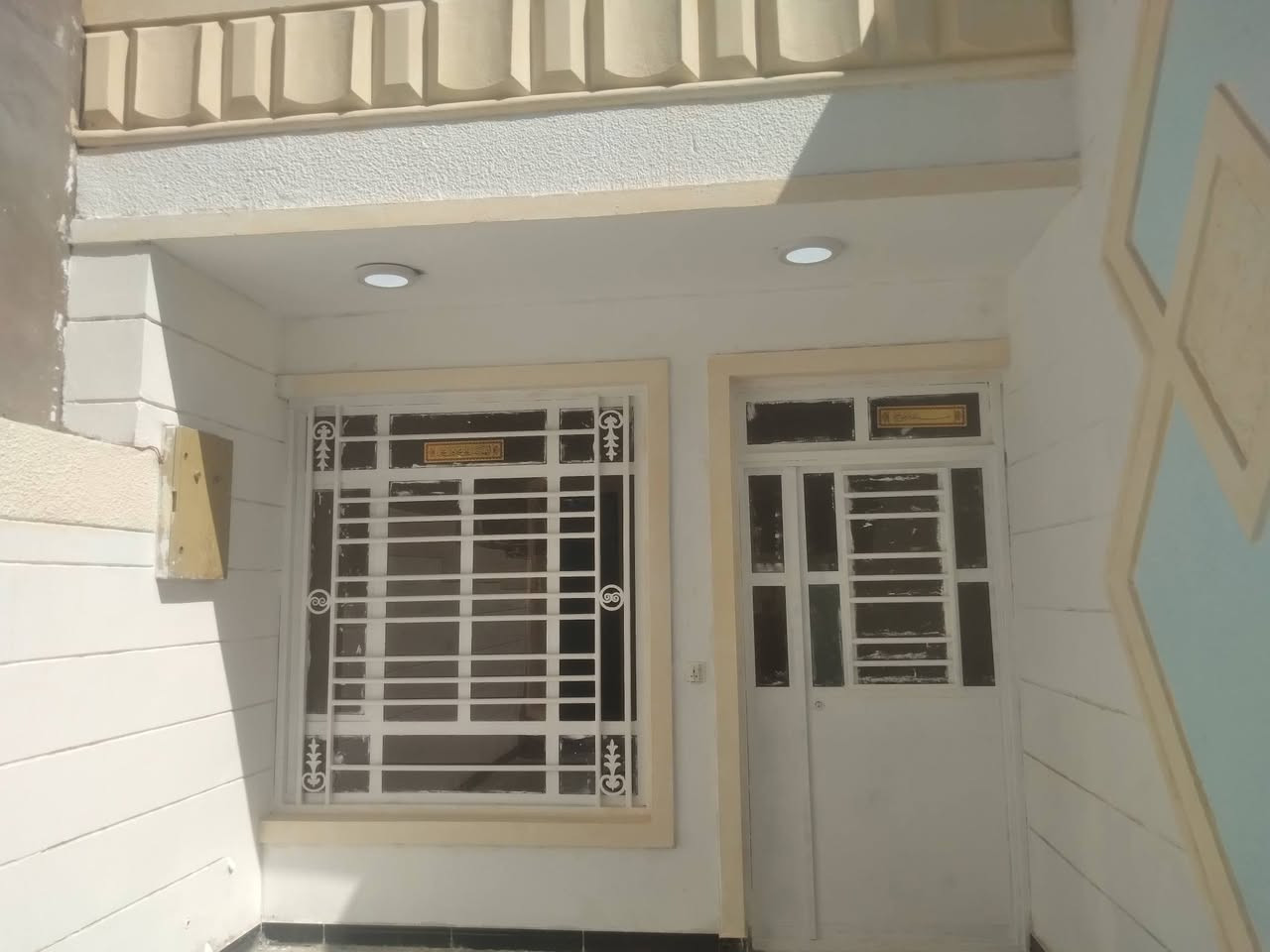 مرحبا 

منزل 🏡 الايجار كراده شارع 62 قرب الجامعة التكنلوجيا وشارع الصناعة

تجاري (((للشركات فقط))) 

ملاحضة انا صاحب القار لست مركز عقاري {{{بدون عموله}}}

اللمساحة 140

واجهة     5

كراج

3   صحيات

3    غرف

1 مطبخ

1 استقبال 

2 بلكونات

2 اسطح

منزل 🏡 ترميم حديث وجديد 

الاستفسار على الرقم أدنى 

***********
