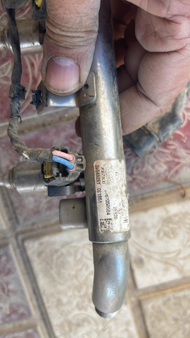 السلام عليكم بخاخات مسطرة كاملة مال GDI محرك 2000 موديل 14-20 للبيع تفصيخ سعرها ١٠٠ الف مكاني حلة ***********
