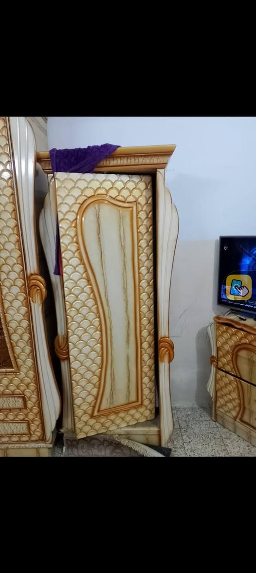 غرفة للبيع***********
