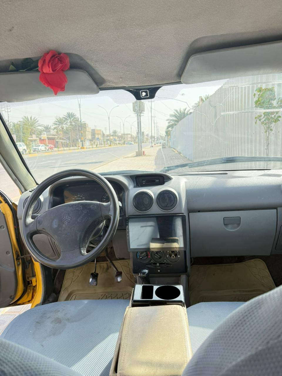 سلام عليكم سايبه لبيع موديل 2012السعر 26ورقه بيه مجال حك الجيه عنوان كربلاء رقم التلفون ***********
