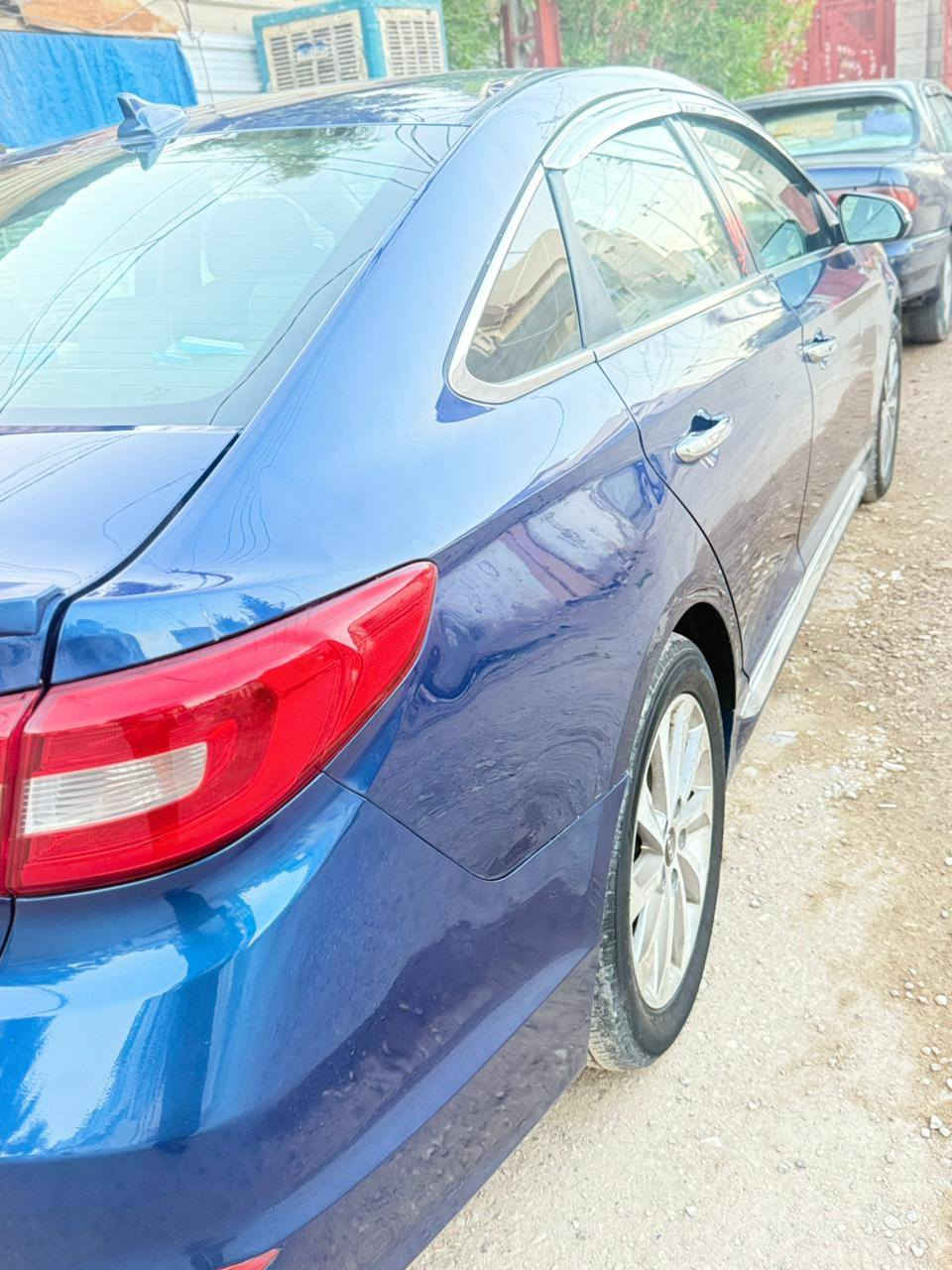 من رخصة الادمن سيارة سوناتا 2015وارد امريكي  سيارة حادثها موضح بصورة 
سيارة فول ما عدا الفتحة سنوية لل٢٨ 
سيارة ما ناقصها اي شي جديدة   

رقم صاحب السيارة *********** 

السعر 122 وبيها مجال مكان ديالى
