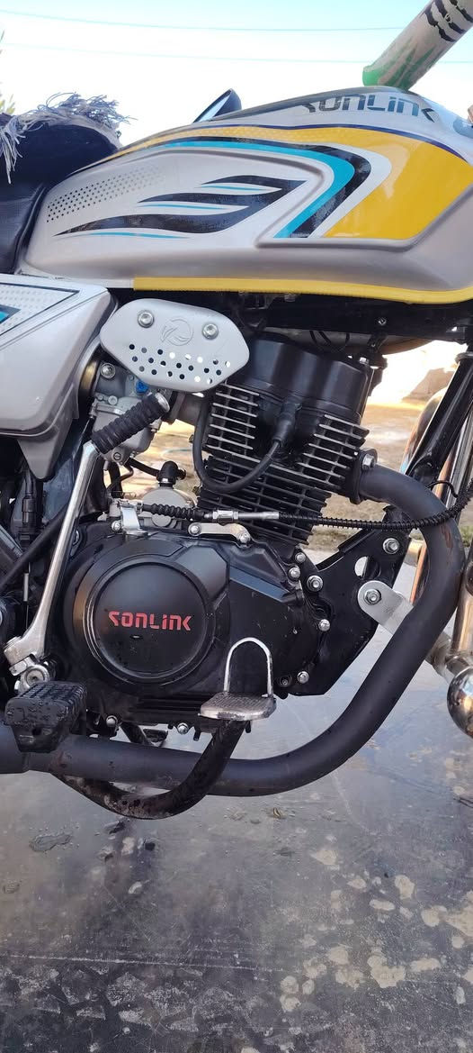 سلام عليكم سونك موديل 24 محرك 200 زنجيل محرك مكفول نشاطه خير من الله موطور جديد بمعنئ الكلمه السعر خاص او اتصل عل رقم ***********
