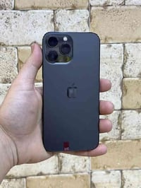 13 برو ماكس جهاز مكفول وتر بروف  ذاكرة 256 بطارية 87 نموذج M سعر 680 ب...