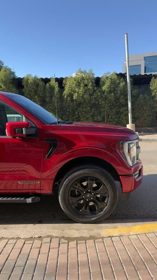السلام عليكم 
Ford f150 لاريات
موديل 2023 بأسمي ماشي44كيلو  
مكينه 3.5توين توربو 
السياره تقرير غرق فقط
كلشي بيهه بلادي ومامبدل شي 
مكانهه كربلاء 
***********
