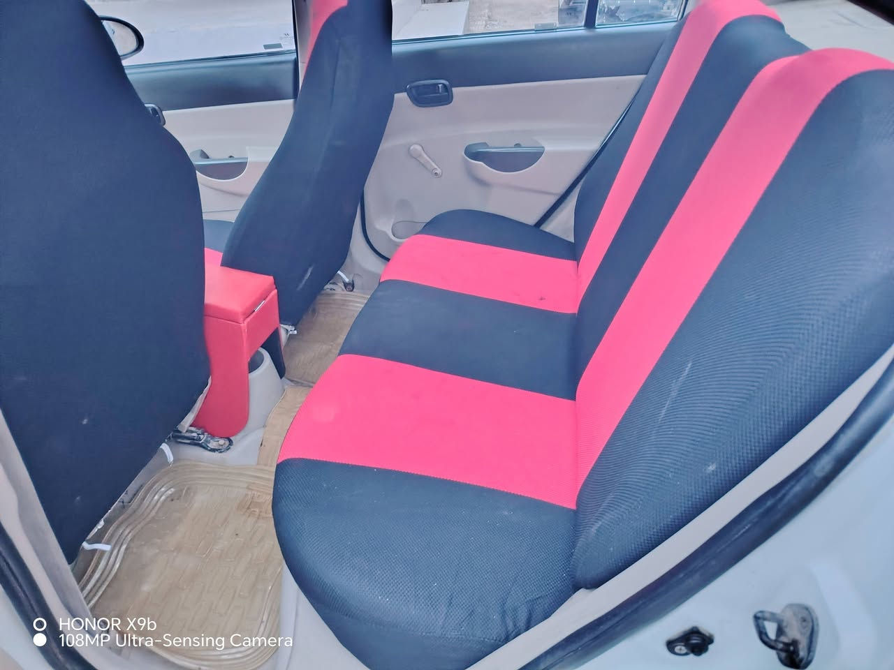 اكسنت ٢٠٠٧ خليجي  رقم ذي قار بأسمي فول عادي
تدفئه وتبريد مكفوله من الحادث بيها فقط  رشة الجاملغ الخلفي محرك ١٦٠٠  تخم تاير حداديه جديده باتري جديد 
سياره جاهزة مكانها السماوة للأستفسار ***********
