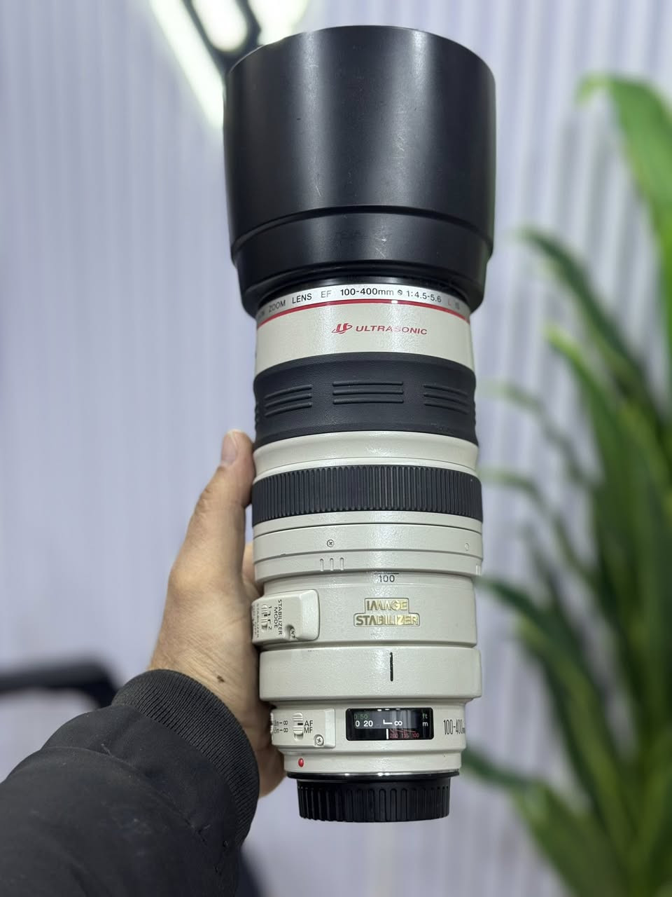 #daste_dw_مستعمل
——————————-
#canon lens 100-400 F4.5-5.6 L IS
Clean 95%


**إذا كنت صاحب هذا الإعلان وتريد حذفه لأي سبب، رجاءا أرسل رسالة إلى الدعم الفني**