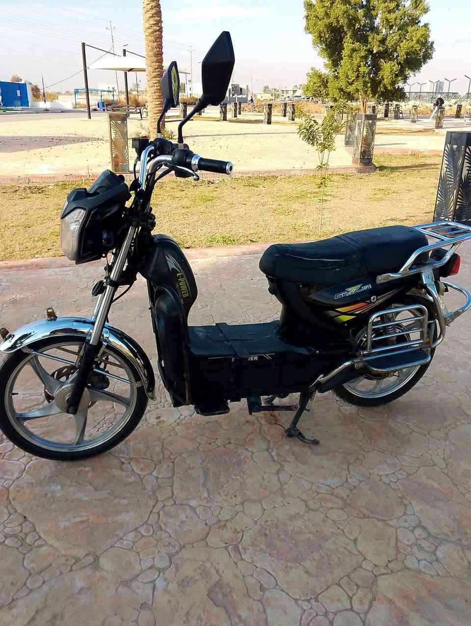 دراجه نوع هارلي للبيع سعر 350وبيه مجال للشراي بطاريات عل فحص وان ميعجبك افحص كهربايات شقاله للستفسار ***********.  ***********
