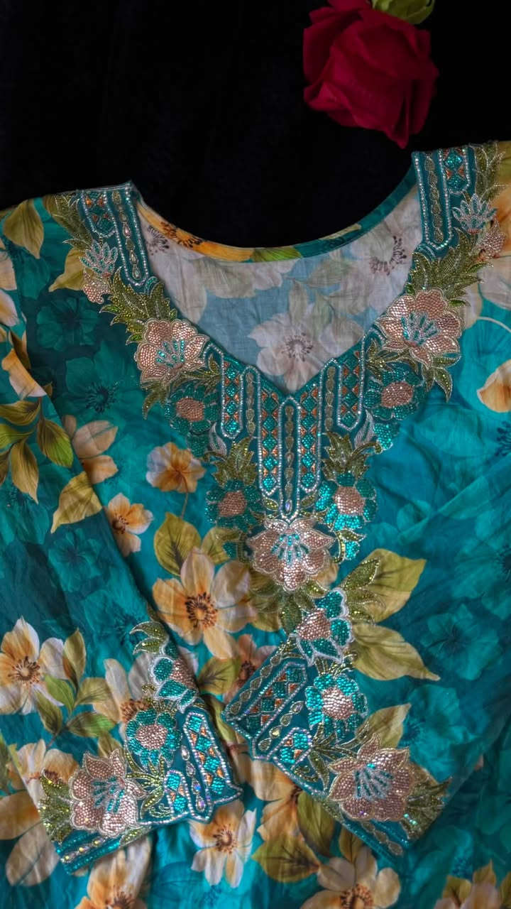 ✨ قطع جمال الجمال – أناقة خليجية بدرجة أولى! 💕👗
تألقي بأجمل التصاميم الخليجية الراقية واختاري من تشكيلتنا الواسعة:

👗 دراعات – فساتين – بشتات – سوتات – قمصان – بناطير
كلشي متوفر وبأحدث الموديلات 💫

🚚 التوصيل متاح لجميع المحافظات:
• بابل وبغداد: 5 آلاف
• باقي المحافظات: 7 آلاف فقط

🎥 تابعينا يومياً على البث المباشر
لعرض التصاميم أول بأول 🌺

📩 للتفاصيل والأسعار راسلينا من الزر اسفل المنشور أو عبر الواتساب:
📱 ￼⁨***********⁩ – واتساب متاح دائماً 💬
📱 *********** – واتساب متاح دائماً 💬

👇 لا تفوتي الفرصة، اضغطي الزر وتواصلي ويانه مباشرة!
