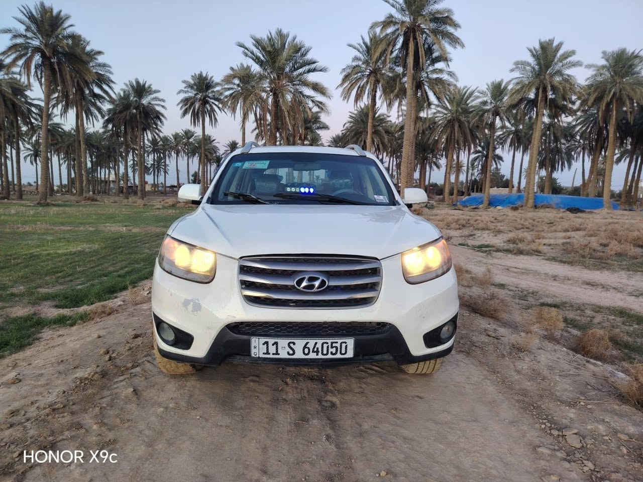 السلام عليكم هونداي سنتافي للبيع 2012 خليجي سته سلندر سبعه راكب ثلاث قطع تبريد انجماد كاميرا حساسات  خلفي كشنات جلد كشنات كهرباء  شاشه كبيره فور ويل داخل بيجي سياره جاهزه كير مكينه جدد تخم تاير جديد كهربائيات كلها شغال سياره جديده فول مو صفات رقم بغداد دولي بسمنه  السياره بيه تجيه ومصبوغه عام السعر 98بلاش بلاش بلاش ماكو هيج سعر بيع مستعجل مكان السياره حله رقم الهاتف ***********
