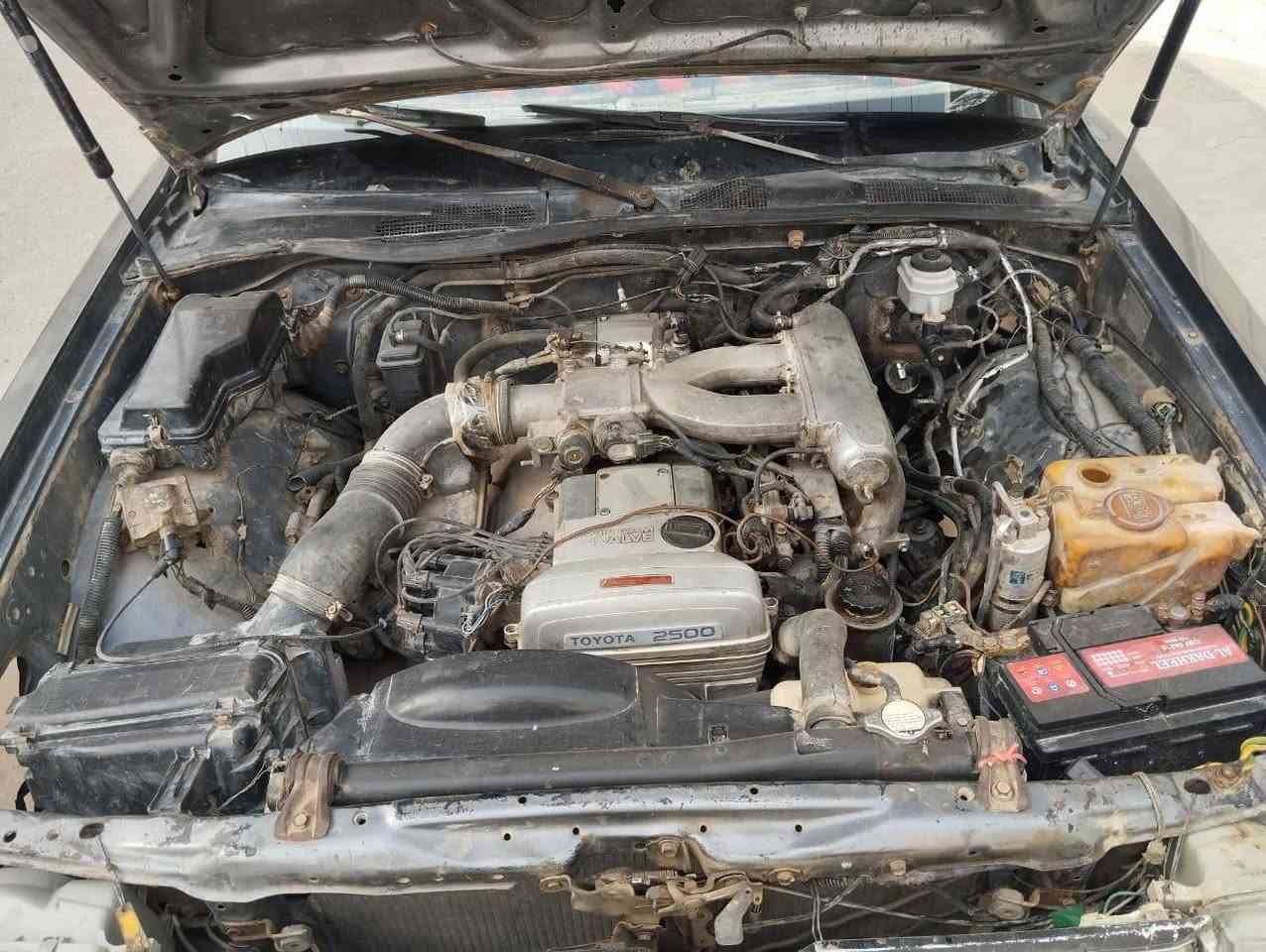 سيدان كراون رقم واسط اتعهد بالمداور والغرامات يوم 1/14 اخذته امس ب24 حسب المكاتبه المنشوره
 بس صار عندي ظرف طارئء واحتاجيت 
 العنوان الناصريه الاسكان الصناعي هـ / ***********
