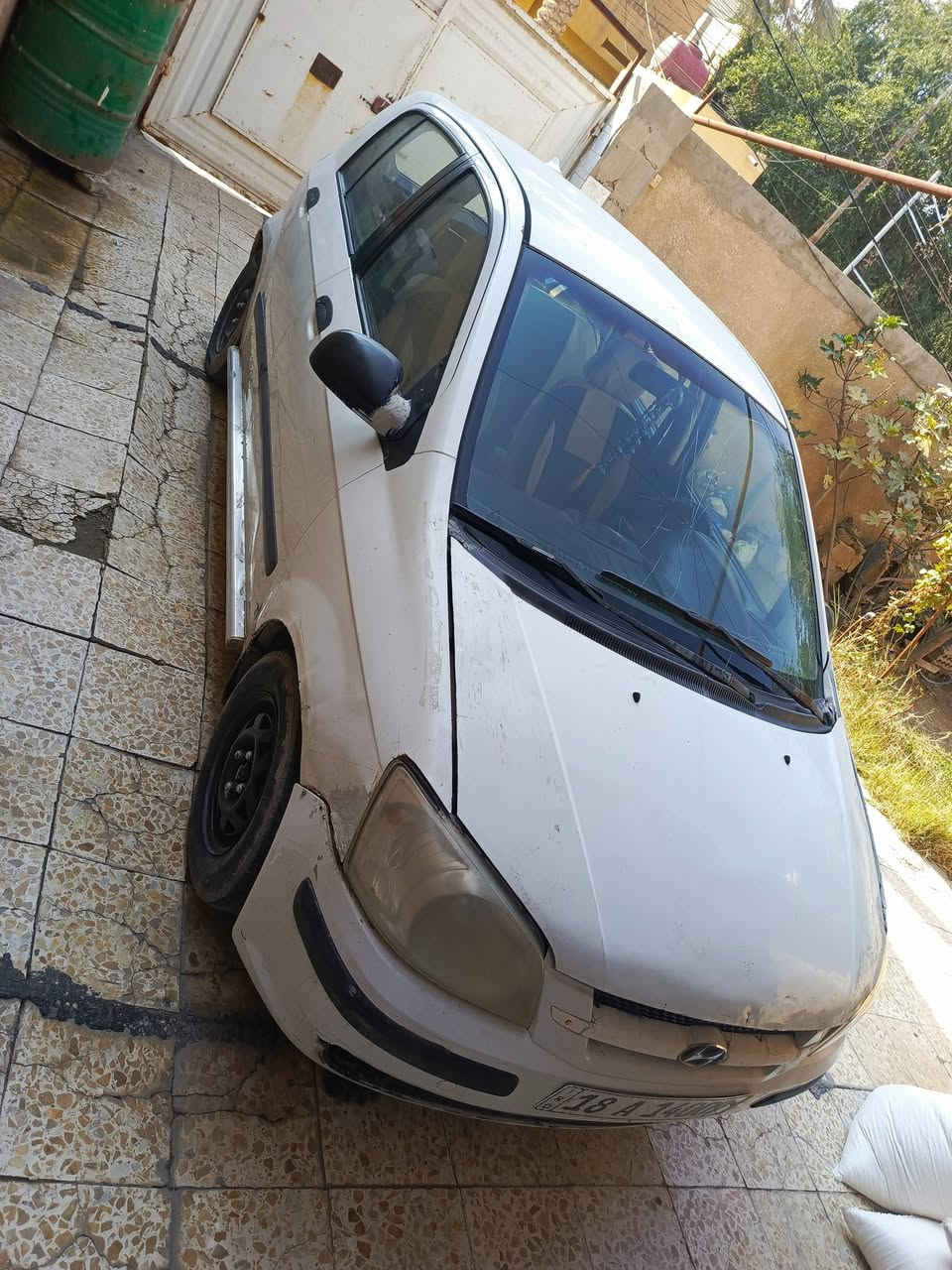 هونداي جيتز 2006 كير اوتوماتيك السعر 38 وبيها مجال بسيط
السيارة تحتاج بس ملاحضات صبغ بنيد وجاملغات أمامية وداير الجاملغات الخلفية 
رقم بابل انكليزي سنوية جديده لل2030 مفحوصة هزة ومرور سنوية جديده 
مكان السيارة كربلاء 
للاتصال *********** 
الخاص مغلق الشراي يتصل على الرصيد
