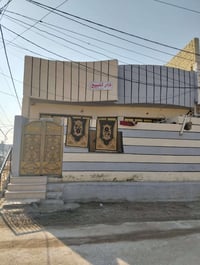 بيت للبيع • ١٠٠م • ركن بشارع معسكر