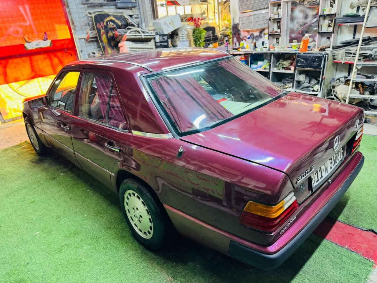 مارسدس دب للبيع محور موديل 87سياره جاهزه مكينه بطه وكير جديد كهربائيات جاهزه وسياره مالت جناي نضيه تحكم اريل كهربائي رقم بغداد  نكليزي *********** سعر 65بيه مجال مستعجل
