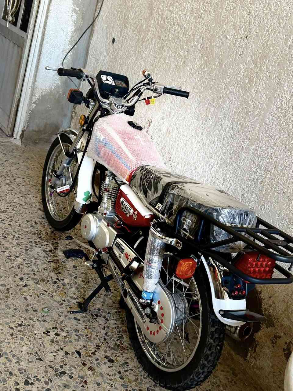 اسلام عليكم اربعه كير اسكنر موديل 2025 جديده وحله من الصوره رايده ٨٠٠  مكاني نجف شارع المدينه رقم ***********
