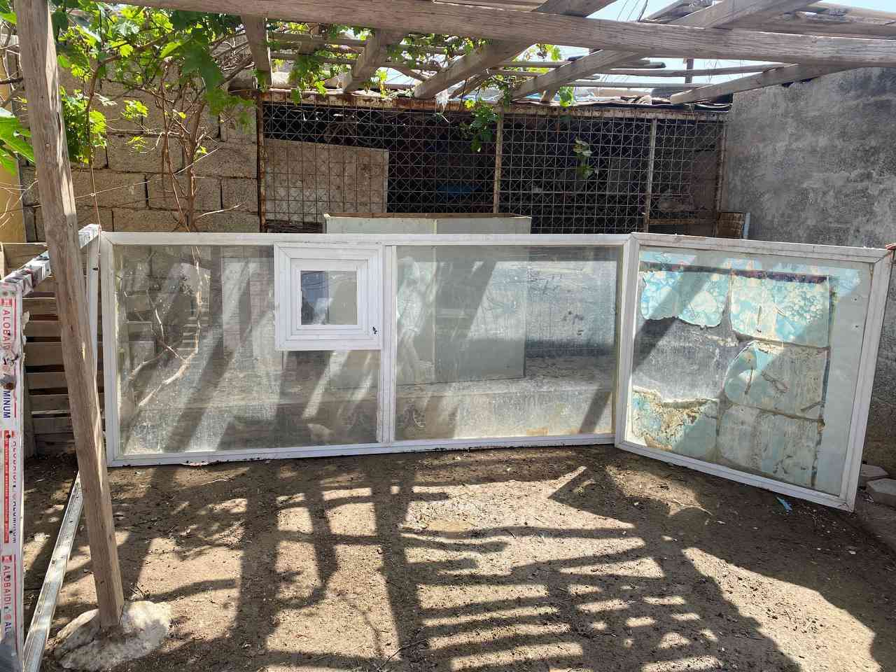 جام خانه زجاج 6ملم يصير واجهة مخبز او قاطع منور او محل السعر 55 المكان حي الحكيم ***********
