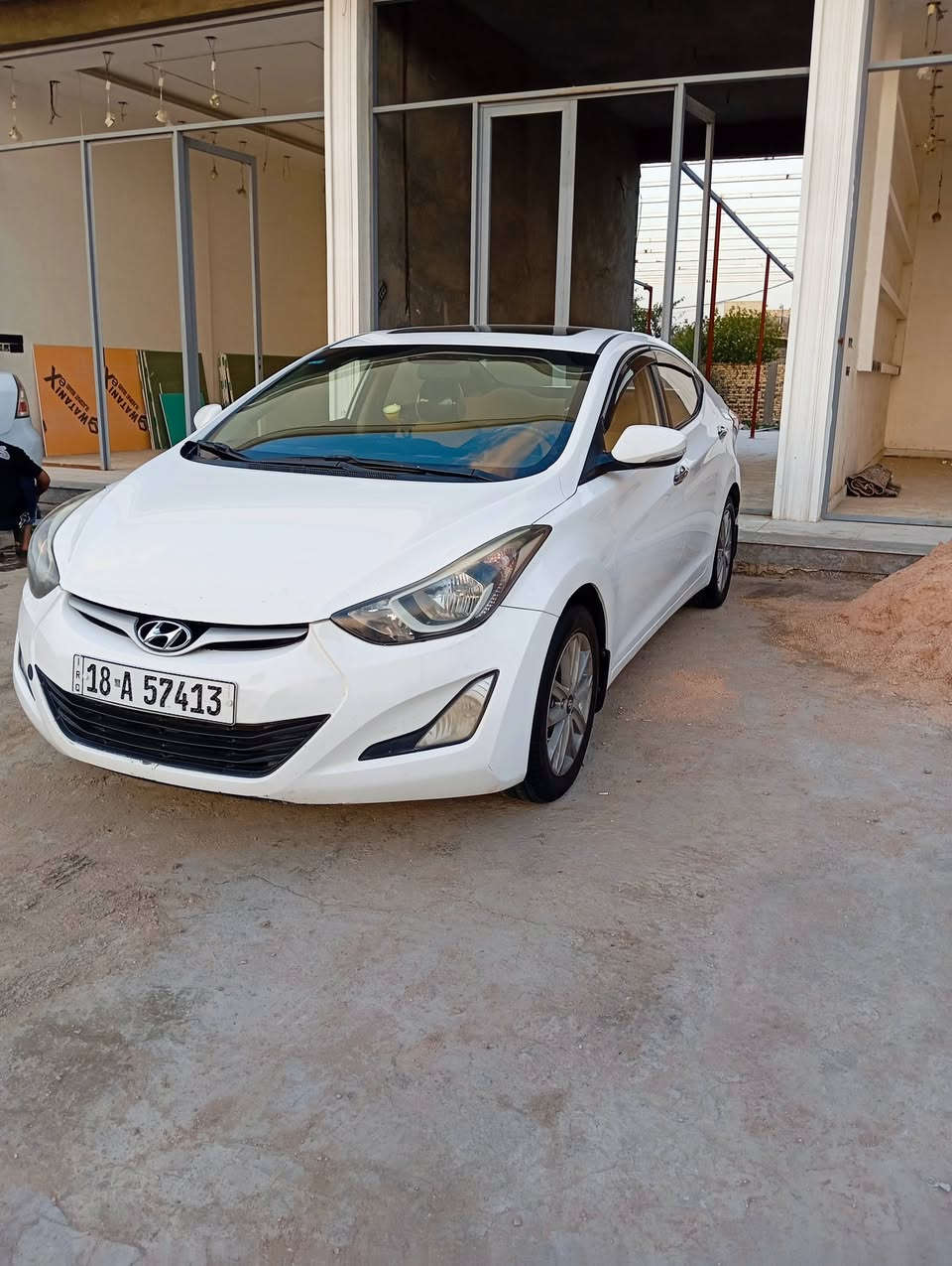 السلام عليكم
بيع او مراوس حسب القناعه 
 النترا خليجيه 14 شكل 16 كفاله 
رقم بابل دولي بسمي 
مواصفات معروفه 
تحكمات 
شاشه كامره 
مكينه 1800
اشاير مري 
فتحه  سقف 
ارضيه جلد مسنات جلد 
جاهزه من كلشي سونار موجود بالمنشور 
مكان السياره بابل الكفل 
‏‪0773 648 0067‬‏
