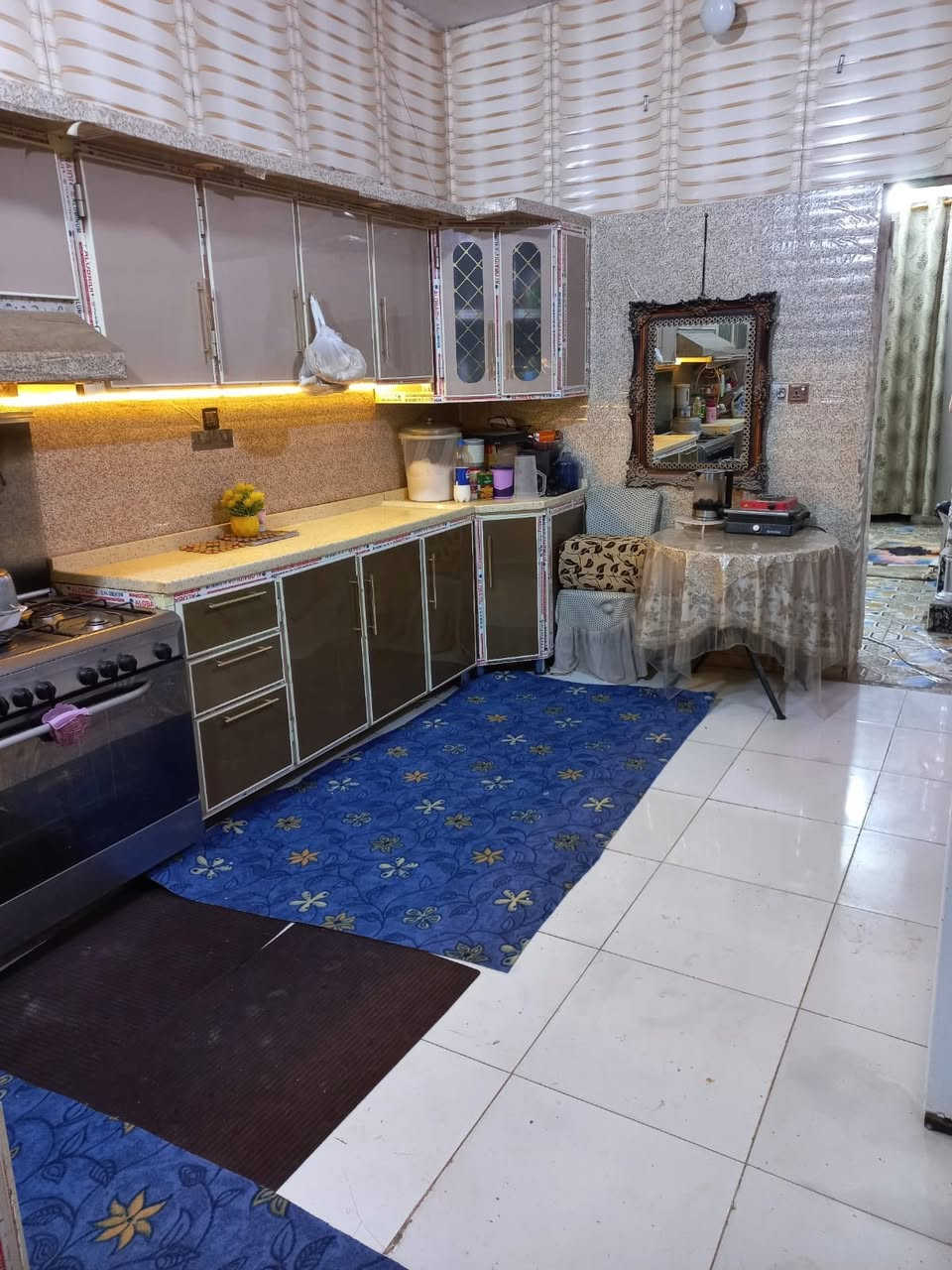 بيت للبيع او للايجار م150 بناء طابوك عكاده قريب ع الحولي 120 م او اقل جاهز من كل شي فارغ حالياً ***********
