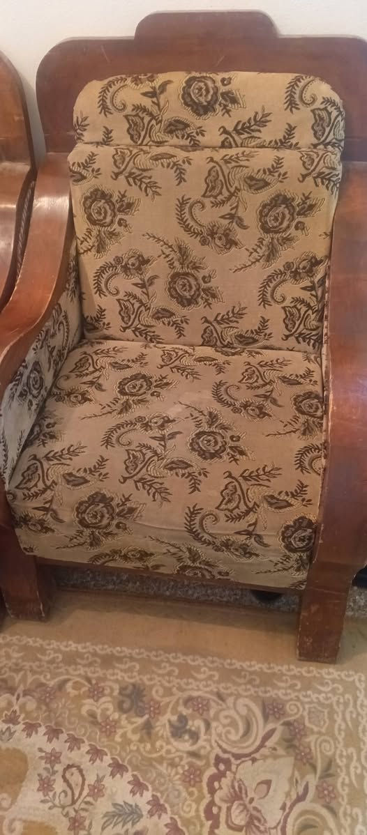 السلام عليكم ورحمه الله وبركاته
تخم كامل للبيع 
مع طبلات السعر 100


**إذا كنت صاحب هذا الإعلان وتريد حذفه لأي سبب، رجاءا أرسل رسالة إلى الدعم الفني**