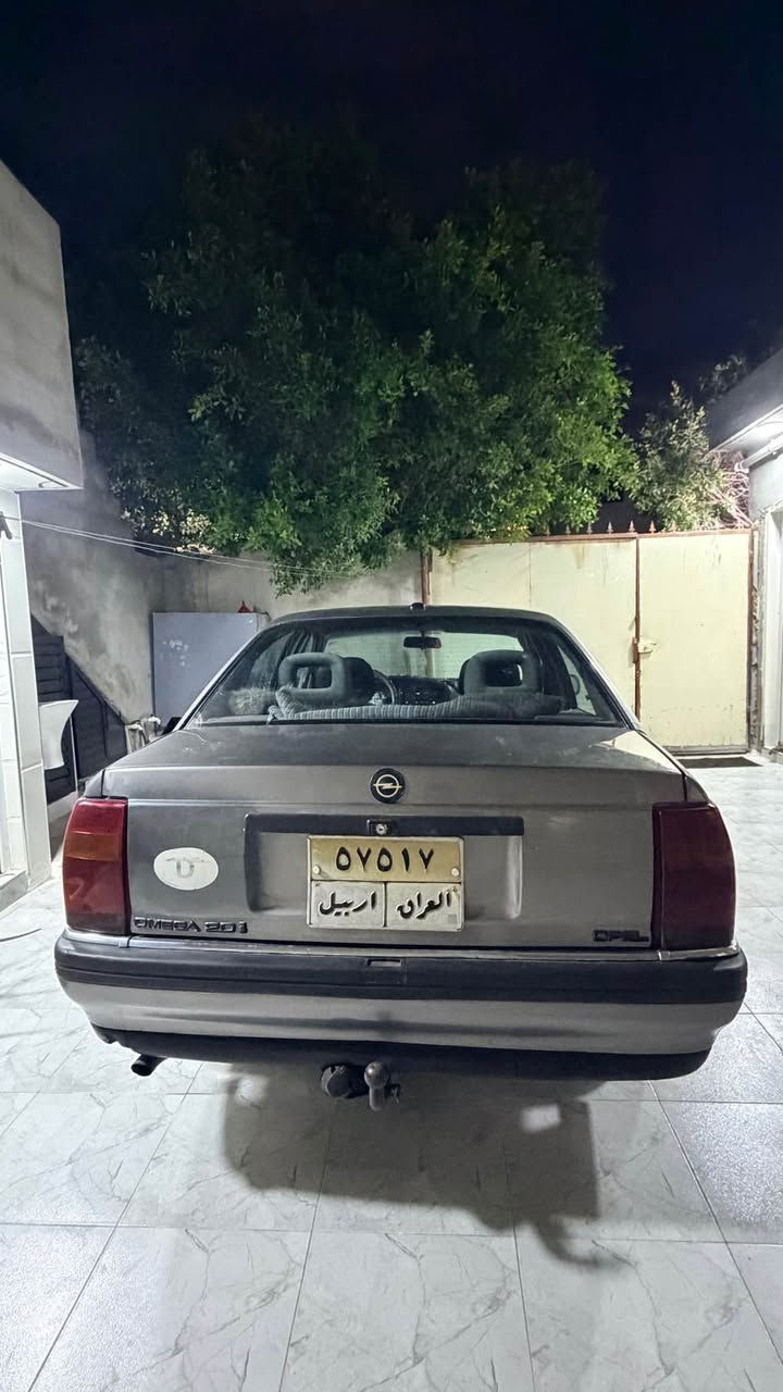 من رخصة ادمن 
مستعجل للبيع سيارة اوميكا اوبل 1991
رقم اربيل سنوية ساقطه جديد 
مصبوغة عام 
كير محرك بشرط كير اتوماتيك
تغليف كشنات وكاعية كاملة
اربع تواير جديد بيه 
شرط كهربائيات
سعر 33  وبيه مجال 
للاستفسار :***********
مكان كركوك داقوق كركوك, العراق
