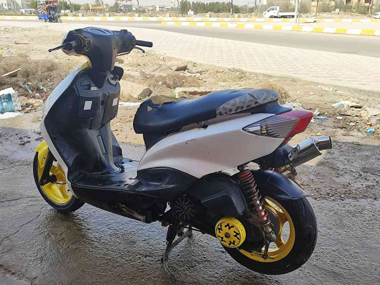 السلام عليكم
سكنس نثيه بوشه59 كلجات رياضي سلف رياضي الدراجه حلوه وما ناقصها شي بس الصالنصه مو وياها انطيك البلاديه السعر625
***********
