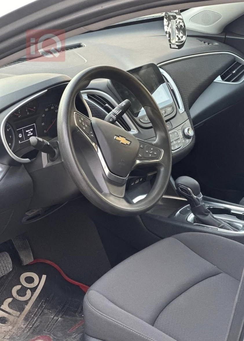 شوفرليت ماليبو LT1
٢٠٢٣
كير ومحرك وكهربائيات وراديتر وكلشي بشرط انطيك 
محرك ١٥٠٠ تيربو
مواصفاتها :-
كار بلاي و اندرويد وايرليس
شاشة كبيرة ايباد 
اوتو ستوب
تبريد قطعتين
تحديد مسار 
رادار امامي
كشنات تدفئة 
سايد بريك بصمة 
تحديد سرعة 
سيارة كلين فقط دعاميات 
بدون دواخل بدون ايرباك 
صور حادث مرفق
سيارة نظيفة كلش  
السعر 135 وبي مجال 
مكان سيارة كركوك
للاستفسار ***********
