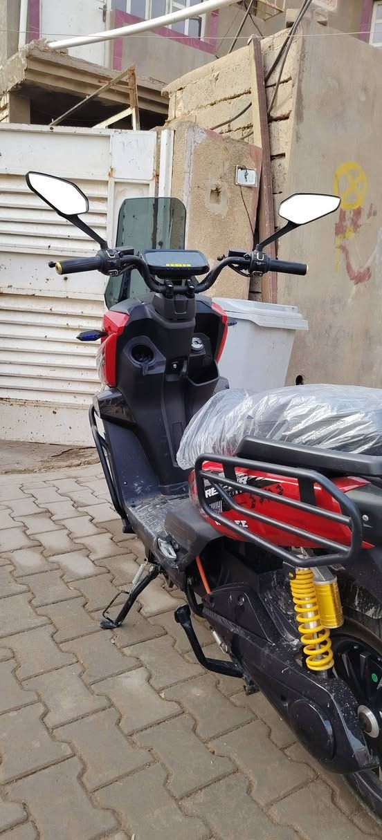 بسم الله الرحمد الرحيم متاح درجة اباجي شحن 2025
الموصفات
1ست بطاريات كبال 38
2سرعة 125حقيقي
3تشغيل عن بعد
4دبل سويج
5ستخدام قليل يوم
6ماشية 2000كيلو يعني بعدها زيرز وضع الشركة
محرك نشط لون احمر  مكفولة من اي عيب تاريخ الشراء
2025:12:20
الموقع الطارمية استفسار يرجة التوصل ***********غير متوجد عل فيس وتساب والشراي بي خير ويدلل
