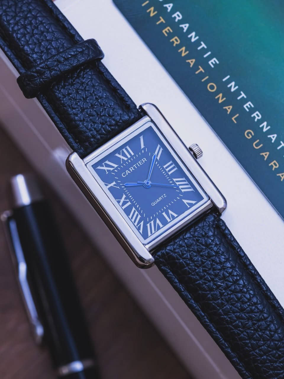 الاناقة والفخامة في ساعة واحدة ⌚️
كارتير رجالي (carter)
✔️السير جلد مطرز
✔️طلاء ثابت 
✔️مقاوم للماء 
✔️كوالتي عالي 
✔️السعر خاص 📨
للحجز والاستفسار مراسلة الصفحة 
الواتساب ***********
متوفر توصيل كافة محافظات 🚚
#شعب_الصيني_ماله_حل😂😂 
#ساعات_رجاليه 
#ترند_تيك_توك
