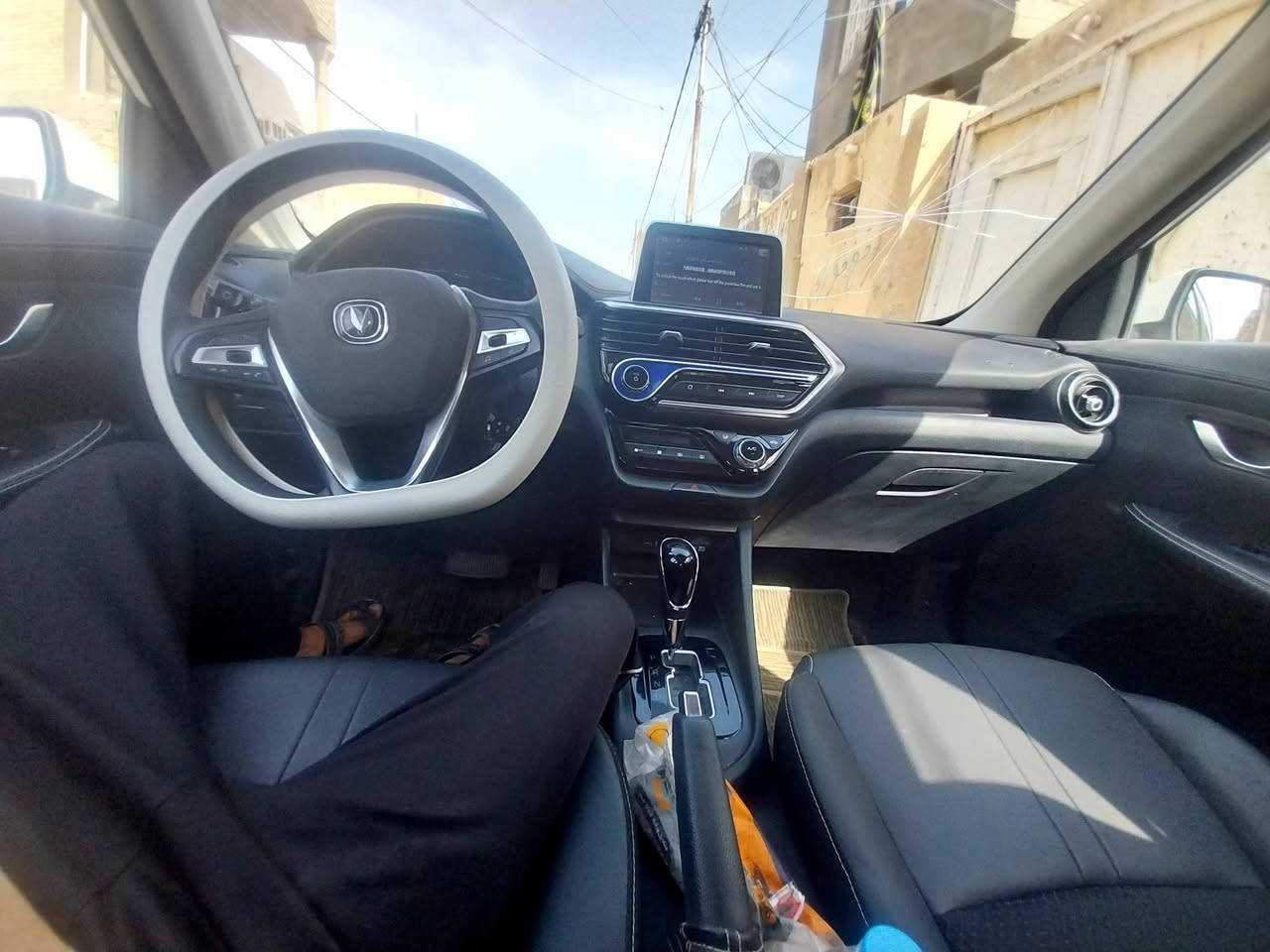 شانجان L7  موديل 2025للبيع..
السيارة ماشية 33الف km
سعرها 58 وبيه مجال
 بيع او مراوس والسيارة مطلوبه ..
غير داخلة بالضمان .. 
بيه ضربه بل باب خلف السايق 
للتواصل واتس ***********
بيع اقصاد او نقد اومراوس
