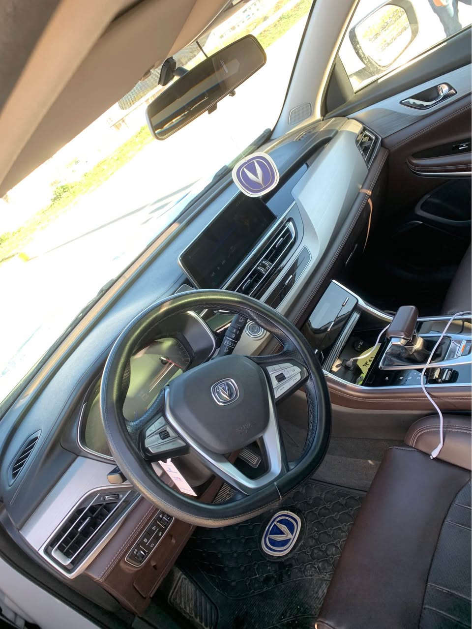 سڵاوی خوا لە هەموو لایەک  ئەم سەیارەیە بۆ فرۆشتن Changan cs75سەیارەکە لۆک لۆک ماوەتەوە حیسابی سفری بۆ بکە61هەزاری حەقیقی ڕۆیشتوە مۆدیلی 2019یە فول فول سپێری دانەبەزیوە مواسەفات پانۆراما کوشن جڵد کوشن ساردو گەرم تەحدید سورعە کامێرای٣٦٠پلە کامێرای دواوە کامێرای پێشەوە ئاوێنە ئۆتۆ ئاوێنە هیتەر ئاوێنە کارەبا  دەبڵ ئەکسل 4WD کوشن کارەبا تەبریت مەرکەزی  فول فول هەتا وەسفی مواسەفات بکەم تەواو نابێت  ڕەقەم هەولێر ڕەقەمی تازە نوێکراوەتەوە ڕەقەم باریک  سەیارەکە یەک دیناری لە سەر نیە ڕێک بیکە بەناوی خۆتەوە سەیارەکە نیو بست بۆیاغە دەرگای لای سەکن باقی دیکە یەک نوقتەی پێوە نیە   گێڕو مەکینە بەشەرت مەکینە 18تۆڕبۆیە  گەر موشتەری پەیوەندی بکە بەم ژمارەیەوە *********** جوابی نامە نادەمەوە لەگەڵ ڕێزم رانية, السليمانية
