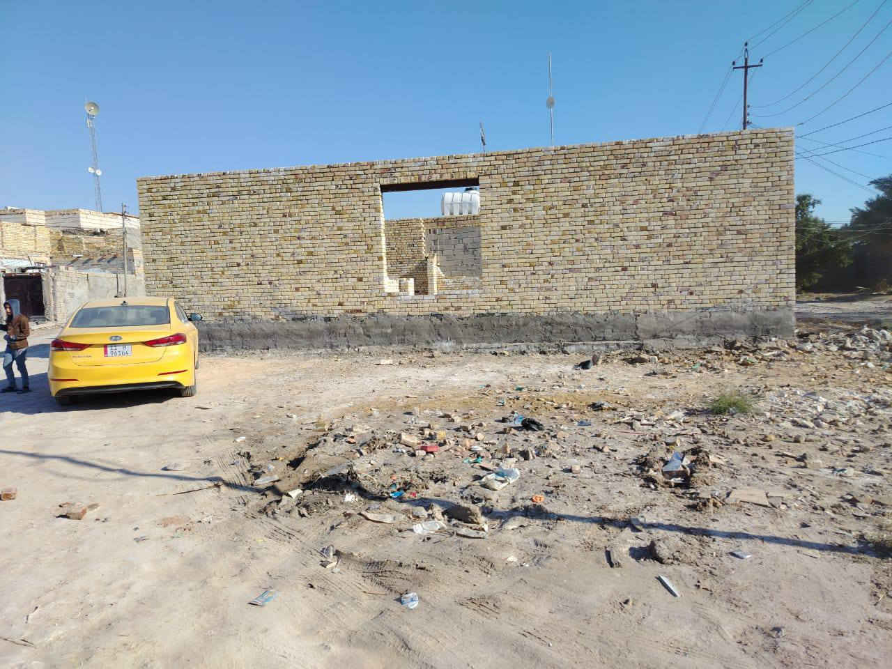 هيكل زراعي بناء حديث
طابوق 🧱

🏠مساحه 200متر بناء  + 75متر فضله  يعني المجموع
 275 متر

🛑تفاصيل البناء 

🛏️غرفه نوم ماستر 

✨صاله
 
✨مطبخ 

✨براني 

✨صحيات داخيله 

🚗كراج 

📍العنوان / نهايه شارع الوكفه القديم / نزله ال بو جاسم  قرب حسينه النباء 
📞***********
