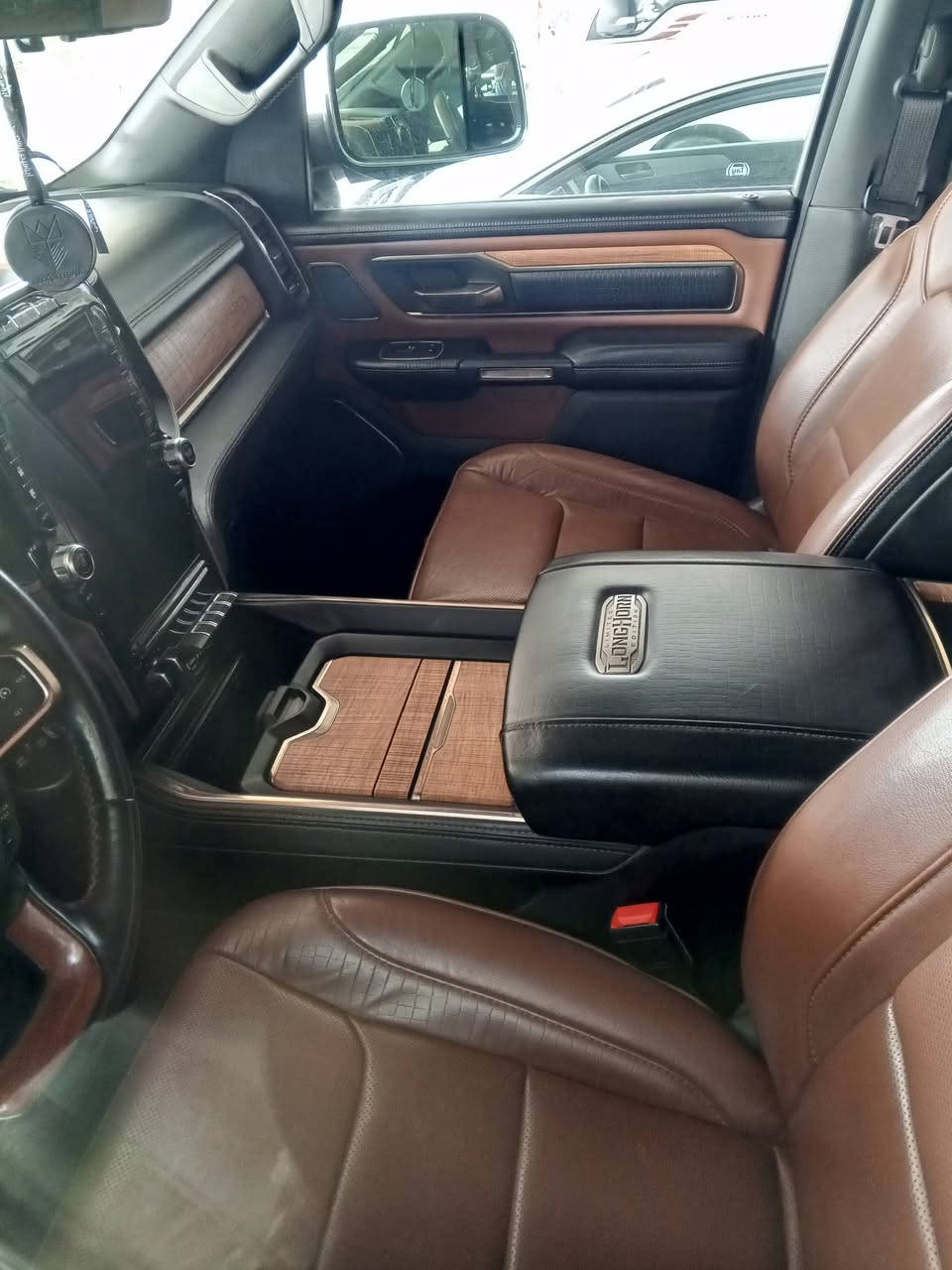 السلام عليكم دودج رام 2022 
5700، v8
السيارة فول مواصفات واحد على واحد
مجددة رقم وسنوية تريد وكالة تريد تحويل 
السيارة ماشية جوة المية 
رقم اربيل 
حادث قطعة وحدة باب مبدل بلادي 
مكلف بلنشر رقم صاحب السيارة ***********
