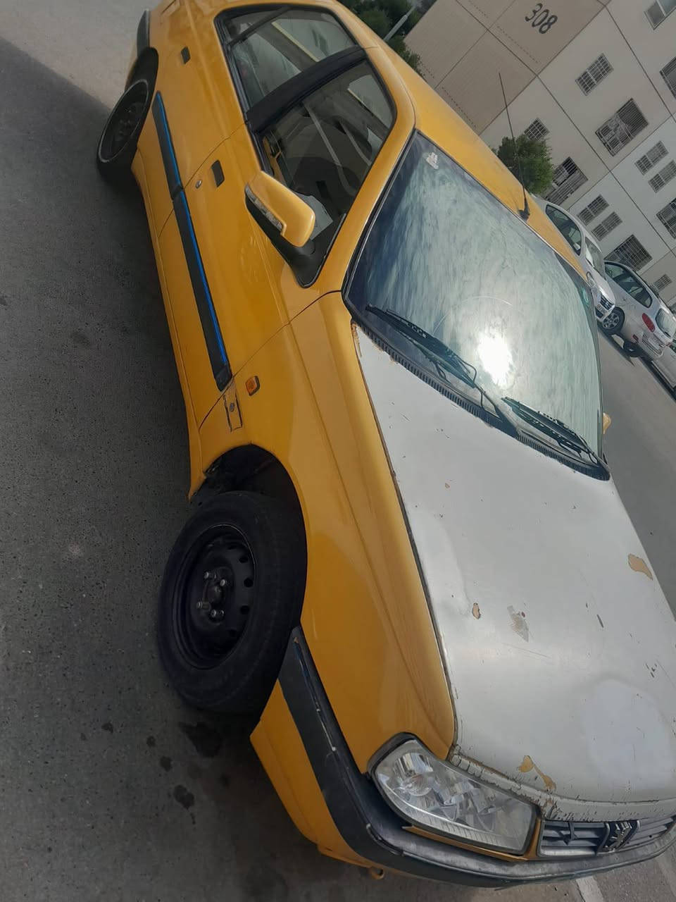 السلام عليكم
بيجو روى ٢٠٠٩

مكينه وكير خير من الله لاتبخير ولاتنقيص تايرات نص عمر صدر نص عمر جاهزه بوجهك للشاره متذب ربع عليها مكان
 السعر31وبيها مجال حك الجيه 
بسمايه هاتف ***********
