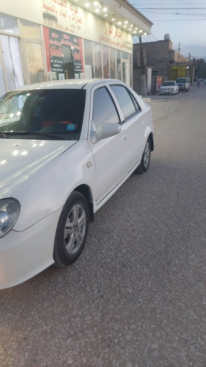سلام عليكم ck موديل٢٠١٢
سنويه٣٠ بسمي  ***********سعره ٣٥ وبيه مجال
تخم تاير 
حداديه جديده 
منضومت زنون 
منضومت بانزين كامله
سستم صوت +دمام
