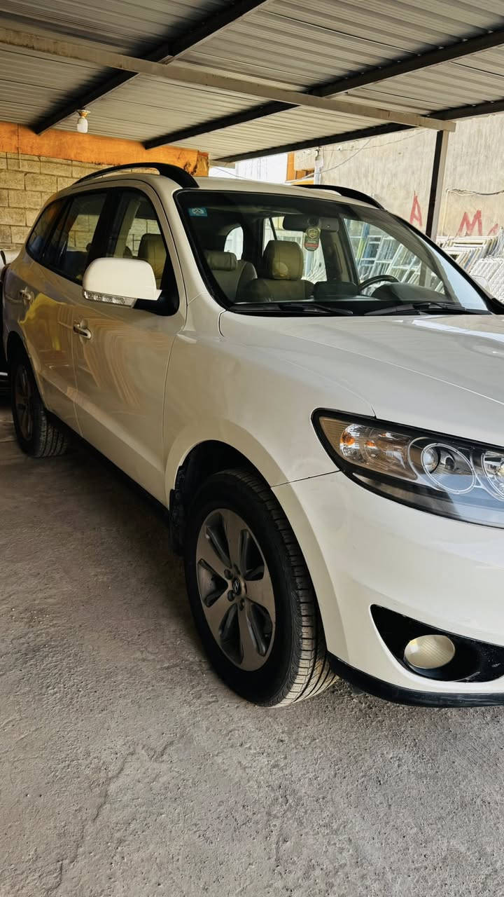 .
.

السلام عليكم 

عندي للبيع هونداي سنتافي موديل 2012 خليجي فوول مواصفات 

سياره لا ضربه ولا تبديل ولا حادث 

محرك 6 سلندر 

كير ومكينه خير من الله شرط ما مفتوحات عشركه 

تخم تاير جديد صدر كله جديد كهربائيات كله جاهزه 

غرفه سياره مدوشمه بكامل تبريد شغال ثلج شاشه

مواصفات سياره بصمه فتحت سقف شاير بل مري 

كشن كهرباء كشنات جلد تبريد بيانو ويلكب فراشه 

مري شفط فوول تحكم ستيرن فوول حساس 

3قطع تبريد 7راكب كأمره خلفيه بل   

 فوول لفوووول 1/1 

سياره جديده وجاهزه وبدون اي نقص وجاهزه من كلشي 

رقم بغداد دولي الجديد بسمي شخصيأ 

سياره مابيه نقص برغي وجاهزه من كل نواحي 

رقم الهاتف/***********

***********
