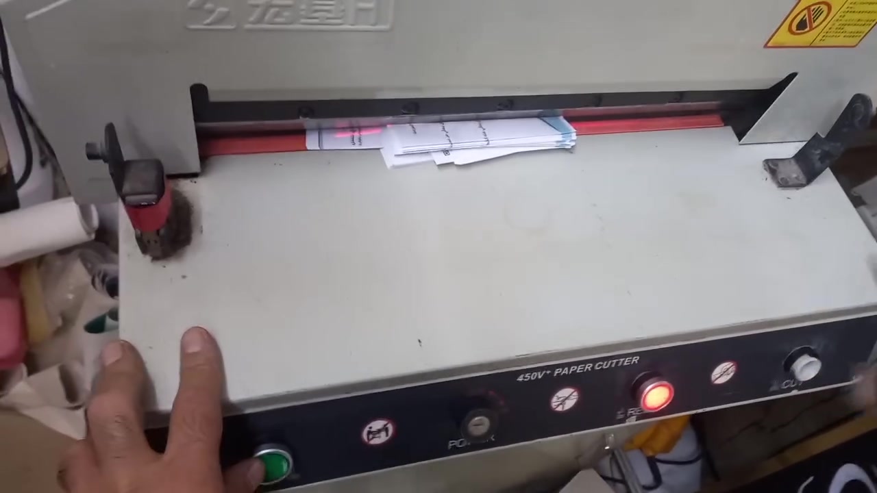 مقص كهربائي مستخدم للبيع
للإستفسار ***********
