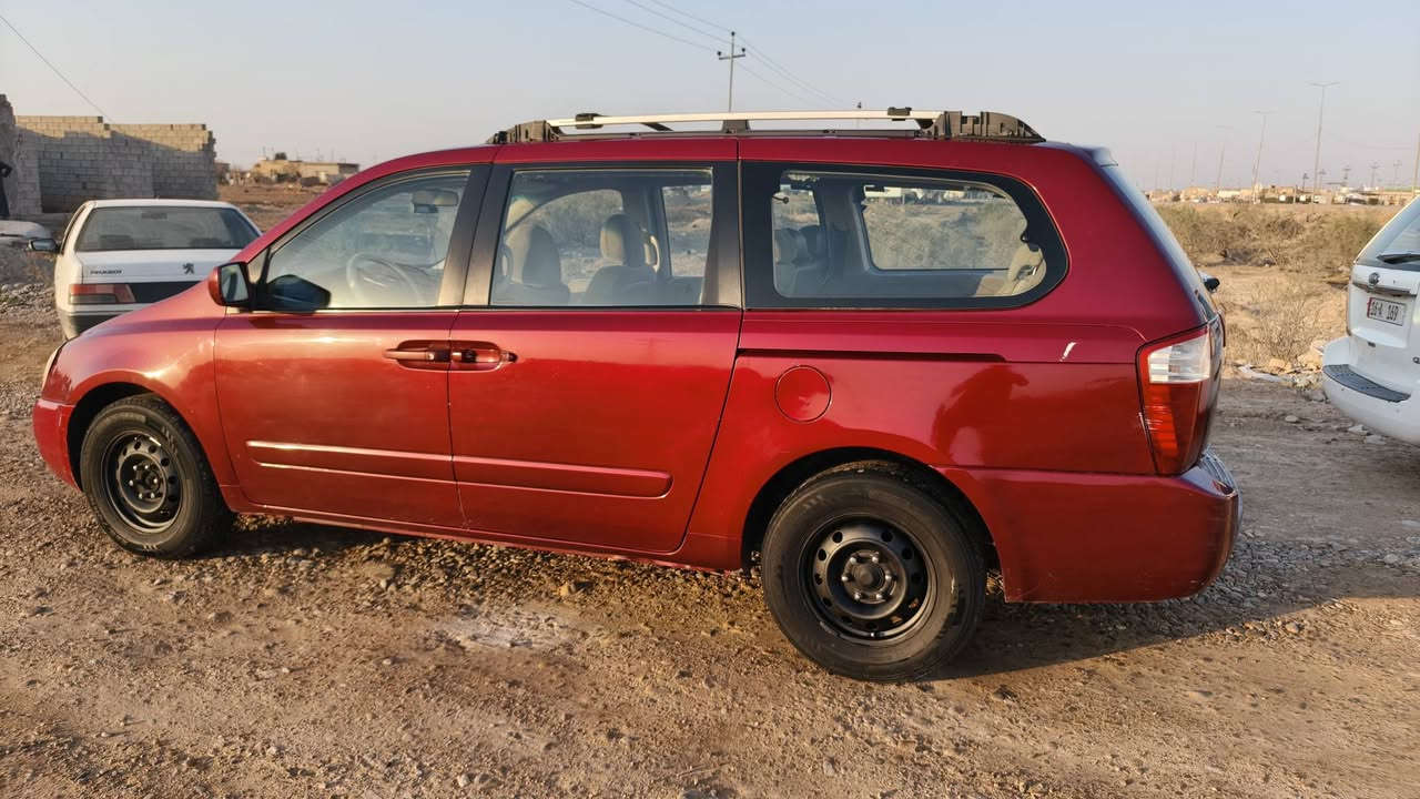 السلام عليكم للبيع كيه سيدونه موديل 2007 السياره بسمي مصبوغة حزام جماليه بيه طخه بالجاملغ الخلفي عكس السايق مكينه وكير مكفول مكان السياره كوت ناحيه جصان السعر 108 وبيه مجال ***********
