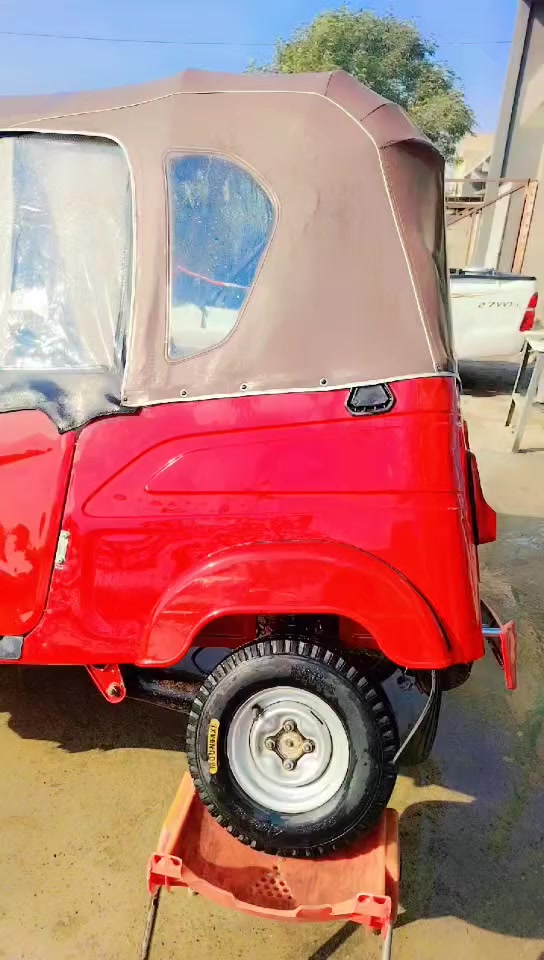 السلام عليكم 22 للبيع للسعر 6500 وبيها مجال
***********
