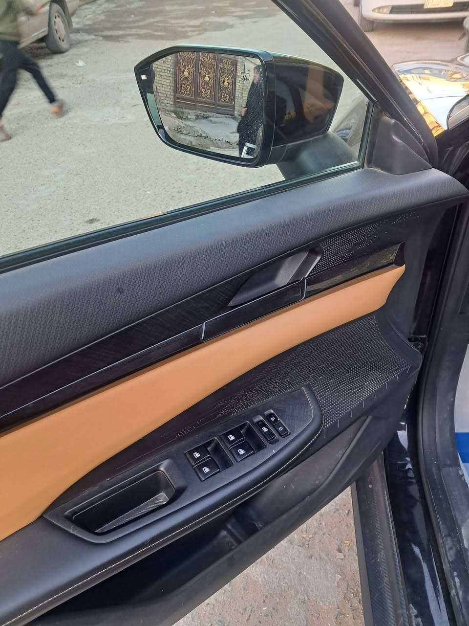 السلام عليكم ورحمة الله وبركاته 
سيارة شانجان يوني صالون ٢٠٢٣ مكفولة كفالة عامه من الكشر والمحرك فول مواصفات السعر ١٦٠ المكان منطقة الحرية دور نواب ضباط رقم صاحبها ***********
