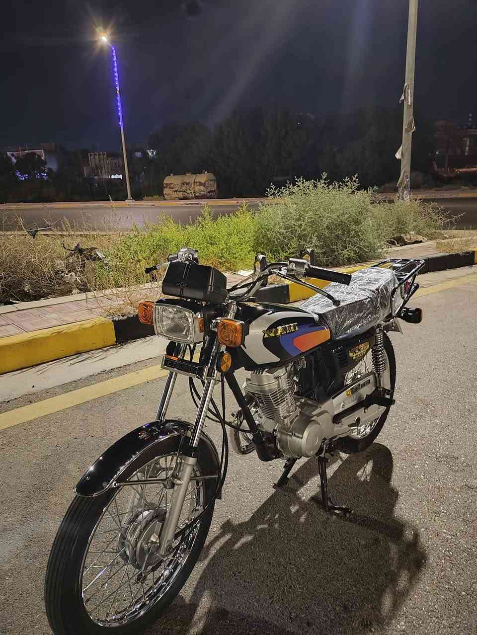 للبيع اربعه كير شلامجه 23 طالعه بل 24 دراجه جديده 
اصولي اصولي 7 اوراق انضاف 
مكان كوت حي الحكيم 
سعر 1200  سعر جوه سوك السكنر صارت ب مليون 
*********** وتساب موجود 
مكلف بنشر

