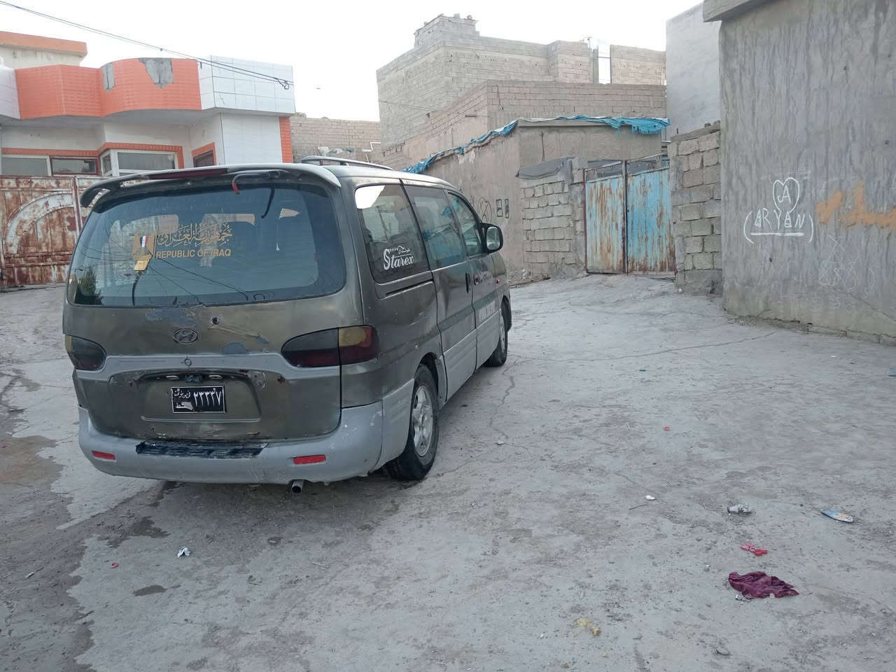 لەکەلارم
هوندای فارەی 2000
بەشەرتی حاسیبە و بیکیشە
مەکینەی بوخاری هەیە 
20مەعامەلە
***********
