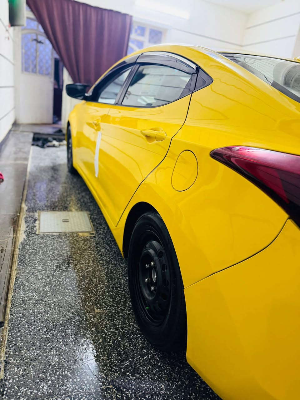 السلام عليكم
النترا وارد امريكي 2013 بجم وصندوق محدث 15
حادثها طخه بالبنيد وتبديل دعاميه
رقم بغداد الانكليزي باسمي تحويل ثاني يوم موصفات نص فول  مكينه ١٨٠٠ دوش المرغوب مكينه كير جديده تخم تاير صدر امامي خلفي تبريد ثلج خير من اللّٰه السياره مناقصها شي سياره جديده جداً
سنويه جديدها تحويل ثاني يوم مصفره هيئه وغرامات 
سعر 107$ وبيه مجال 
مكان بغداد 
رقم ***********
