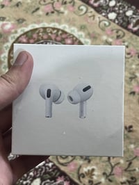 ايربود ابل • كبس • توصيل