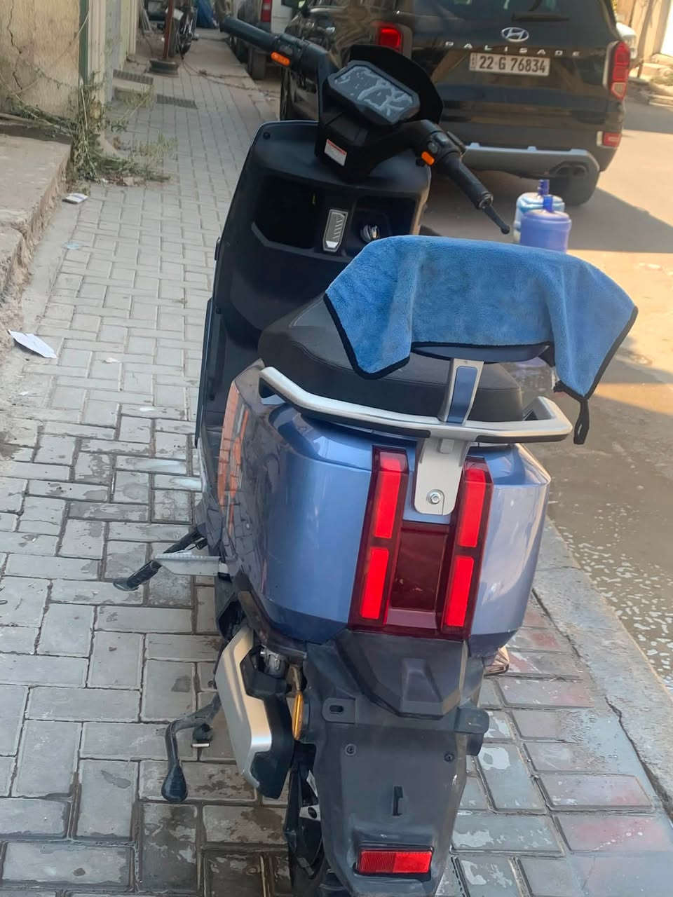 البيع في بغداد فقط
انتبه للمنشور قبل متتصل
ريان وحش الكون نضافتها 80‎%‎
نقصها يدة بريك خلفي فقط
بطاريات بحاله ممتازه على الفحص
ملف 2000
سرعه 80 حقيقي
دبل اشاره
عالي ناصي (رماش)
نظام البك P
نظام تثبيت سرعه
تقطع بالشحنه الوحده 80 كيلو
بطاريات بلاديه كراڤين
للتواصل ***********
لحد يراسل ويكلي اريد معلومات الدراجة هاي كدامك كلشي موضح
