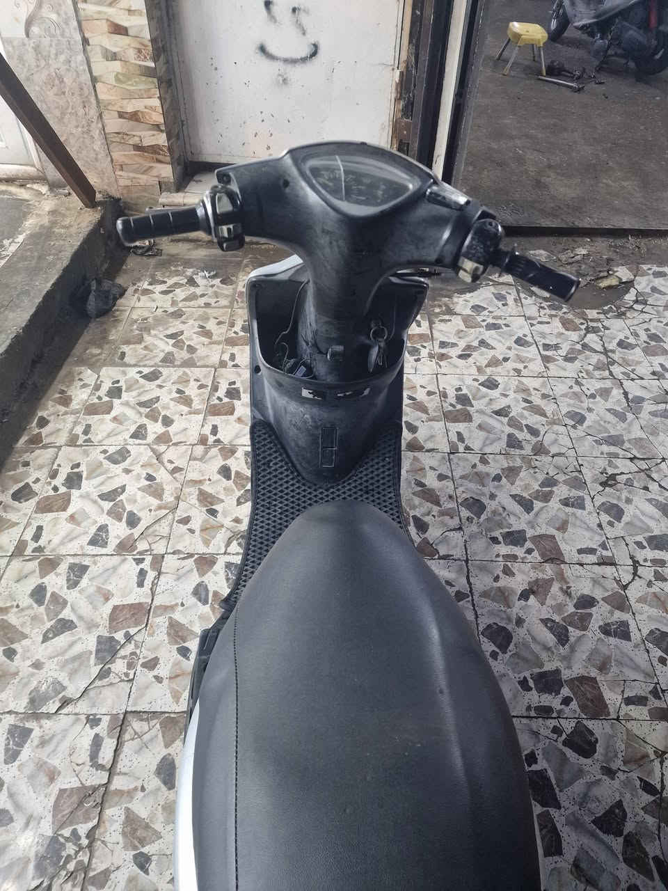 السلام عليكم ماكس عدلة دراجة رمبة سلف نكرة هندر كهربائيات كلة شغال شلعة ومعدل فول اي نقص مابيهة مكينة خرسة ما مفتوحة السعر ٦٧٥  وبيهة مجال العنوان بغداد جكوك ***********
