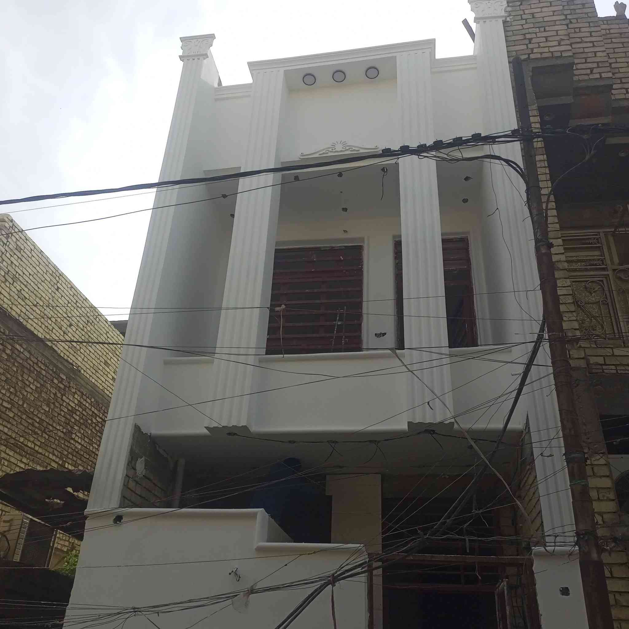 لبخ متفرغ حلين موجود بغداد جميع انواع البخ شغل درجه اول تصفير سقل جرار طلس صبغ استلم مهندس ***********
