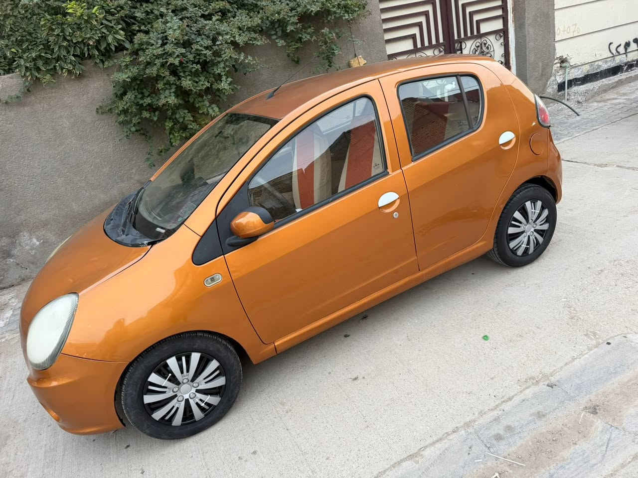 باندا موديل 12
السعر 43  بيه قليل مجال 
كير ومحرك مكفولات
صبغ حزام اثر جراد بدون ضربه
بااسمي تحويل مباشر
للاستفسار /  مكاني كوت واسط ***********
***********
واتساب او اتصال
