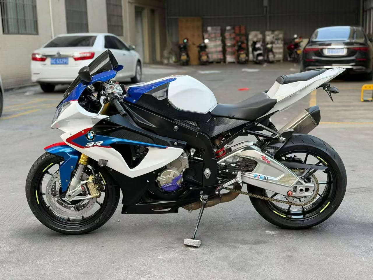 BMW S1000RR
2011
53ورقە 

🌹 شكر خاص لإدارة الكروب
کروپ فیسبوک https://www.facebook.com/share/g/1D8xBUZevA/?mibextid=wwXIfr
🎥 تابعونا على تيك توك:
‏👉 https://www.tiktok.com/@madeinjapan919
‏👉 https://www.tiktok.com/@samuraiskill1

📌 يمكنكم متابعتي على تيك توك لمشاهدة أحدث الدراجات


**إذا كنت صاحب هذا الإعلان وتريد حذفه لأي سبب، رجاءا أرسل رسالة إلى الدعم الفني**