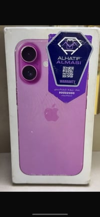 ايفون 16 عادي  ذاكرة 256 بطارية 100 مشحون 26 مرة فقط  السعر 900  07713...