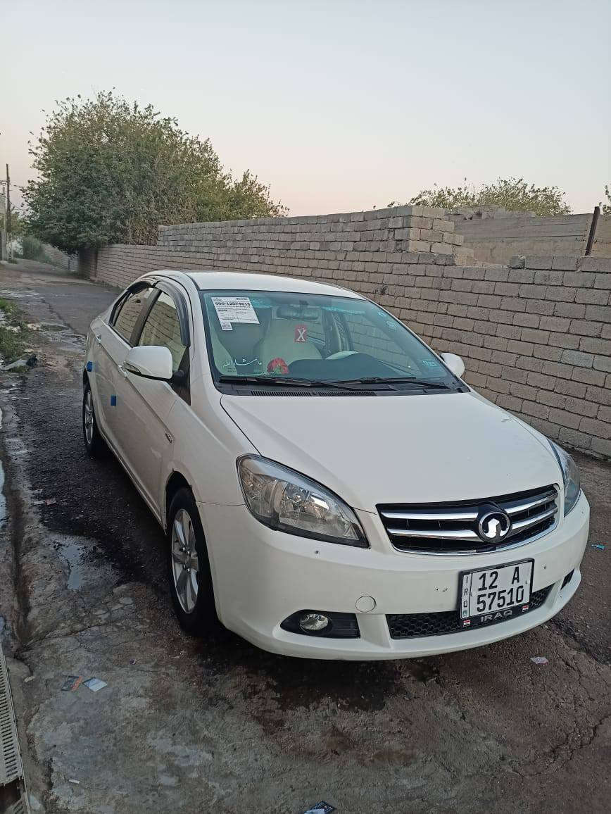 السلام عليكم 
كريت ول للبيع موديل 2011سنويه جديده باسمي سياره نظيفه ومرتبه بيها اشويا صبغ برأس البوند كابون بنزين بيها جامات كهرب تبريد ثلج وباقي السيارة كدام العين مكانها الجانب الأيمن سعرها 62$وبيها مجال للتواصل ***********/***********
